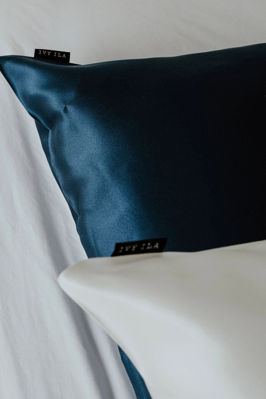 IVY ILA | SILK PILLOWCASE - NAVY