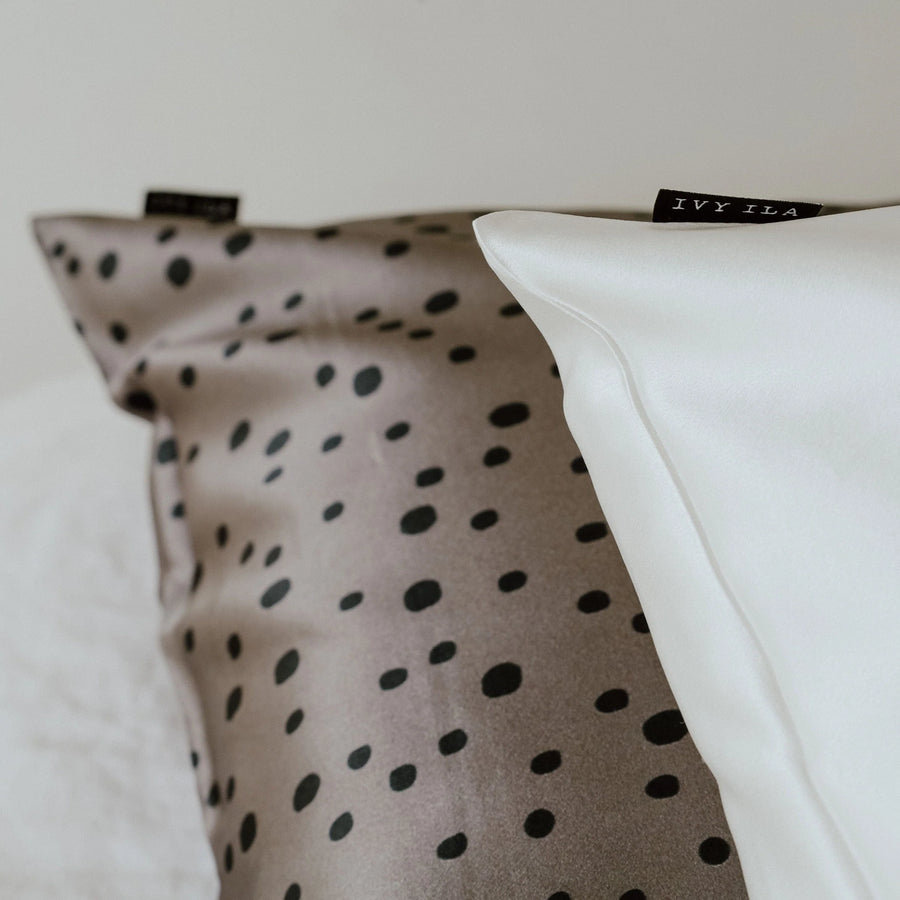 IVY ILA | SILK PILLOWCASE - DOTTY DUSK